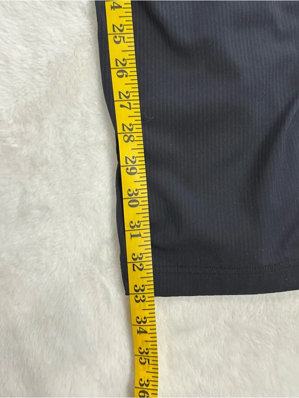 Lululemon Dance Studio Mid-Rise Pant *Tall
Size 4 Black - Picture 5 of 5